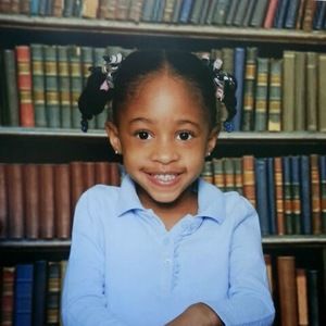 Meet your Posher, Monifa